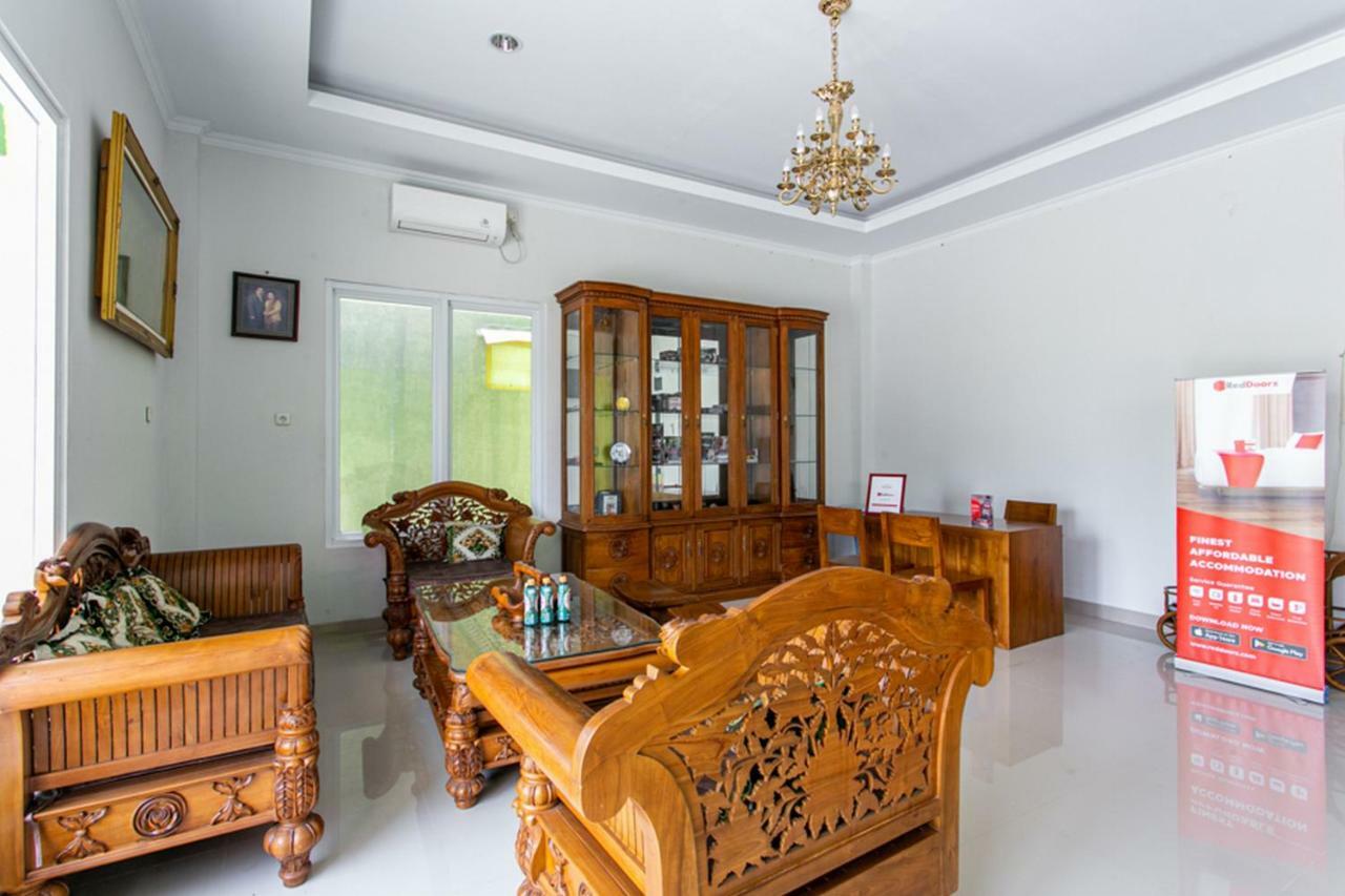 Reddoorz Near Universitas Muhammadiyah Yogyakarta Jarakan Kültér fotó